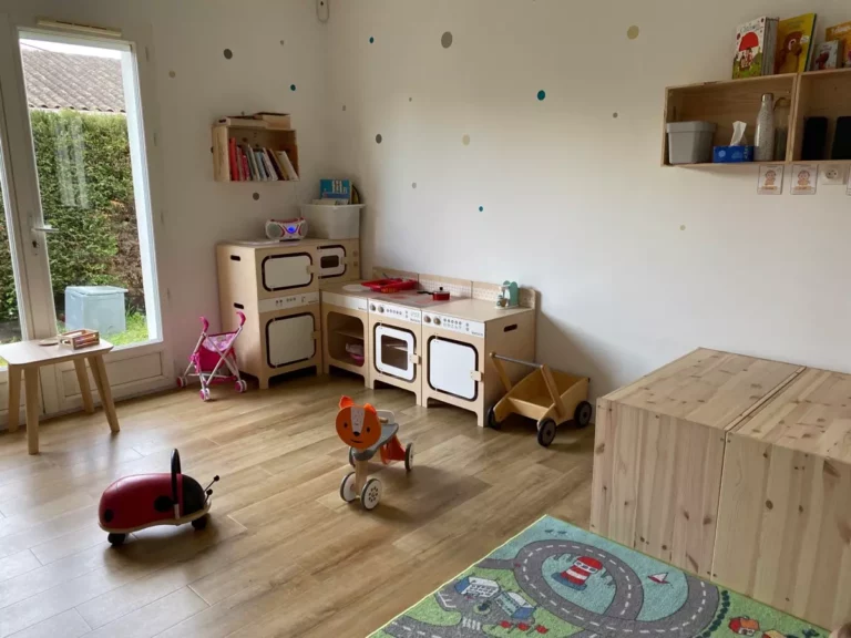 Salle de jeu micro crèche